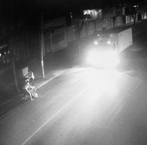 為公司采購省錢，竟然半夜連偷33個垃圾桶